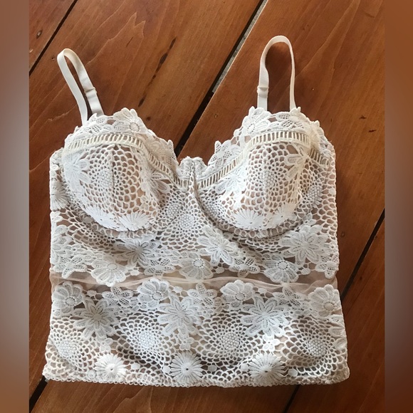 Victoria’s Secret Dream Angels Crochet Lace Corset / Bustier - Picture 4 of 9